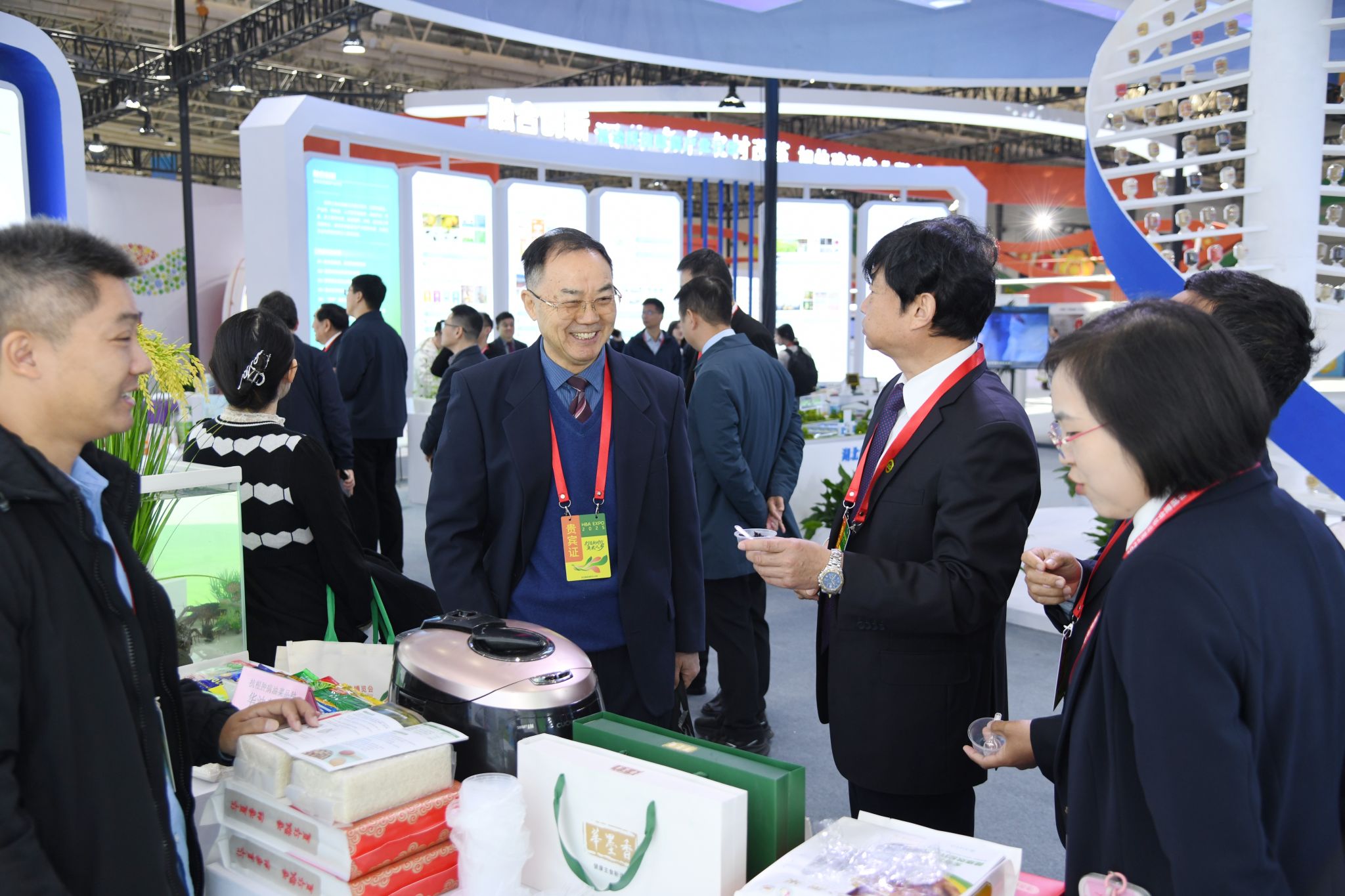 华中农业大学15项科技成果亮相2025湖北农业博览会