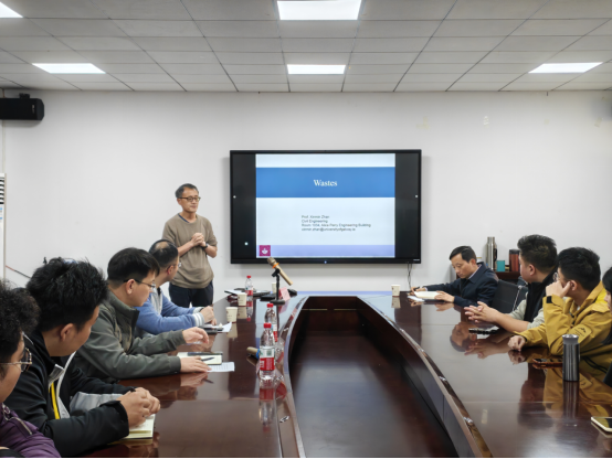 环境学院举办世界著名科学家来鄂讲学暨湖理环境讲堂系列学术讲座