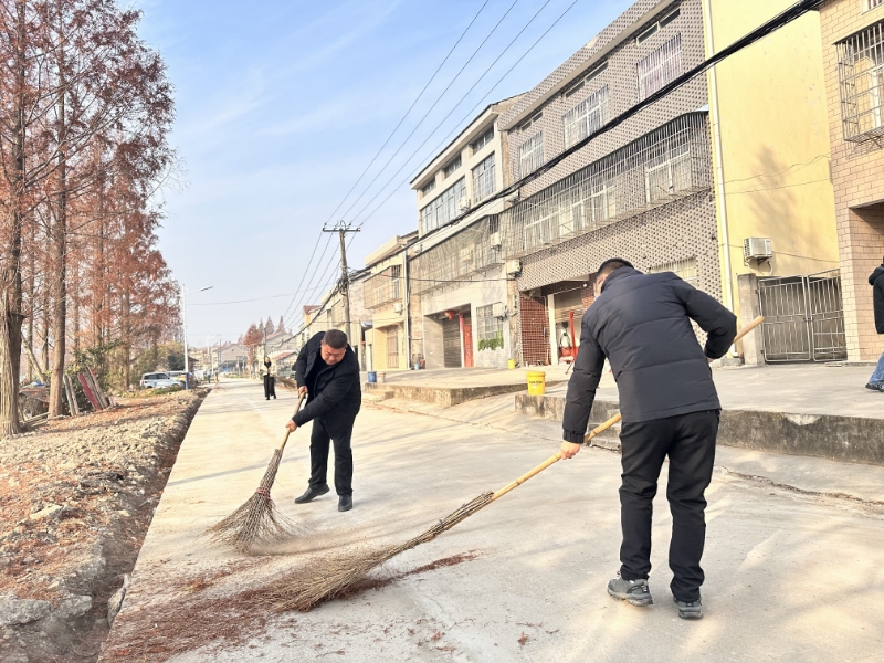 周矶管理区开展农村人居环境整治暨“清洁家园”行动