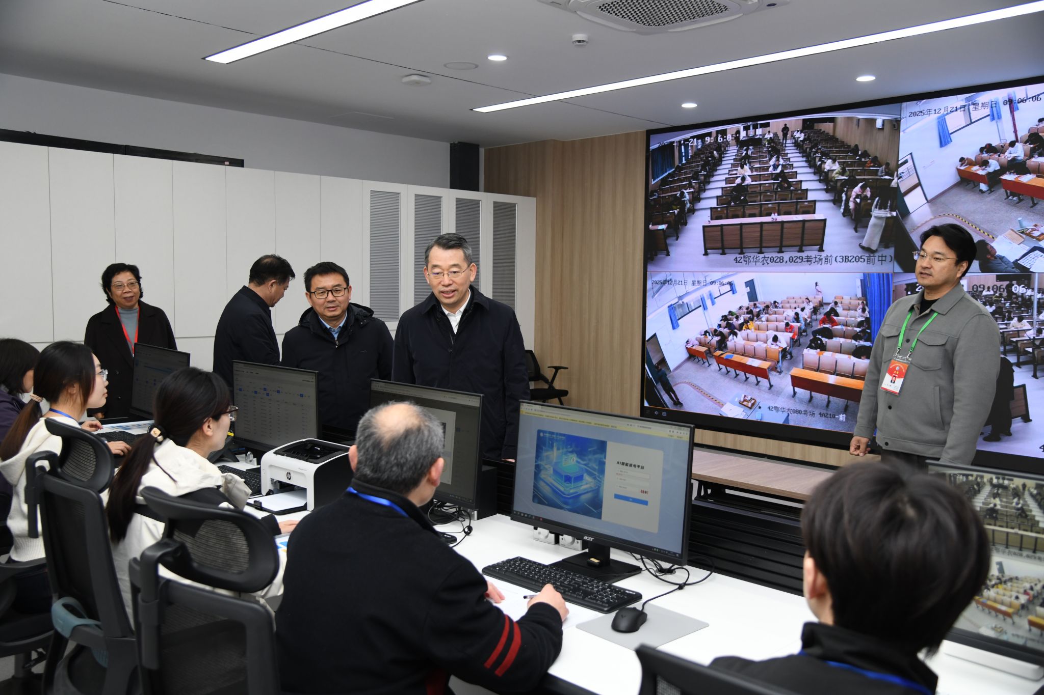 湖北省委常委、常务副省长张文兵到华中农业大学巡查2026年研考工作并调研科技创新工作