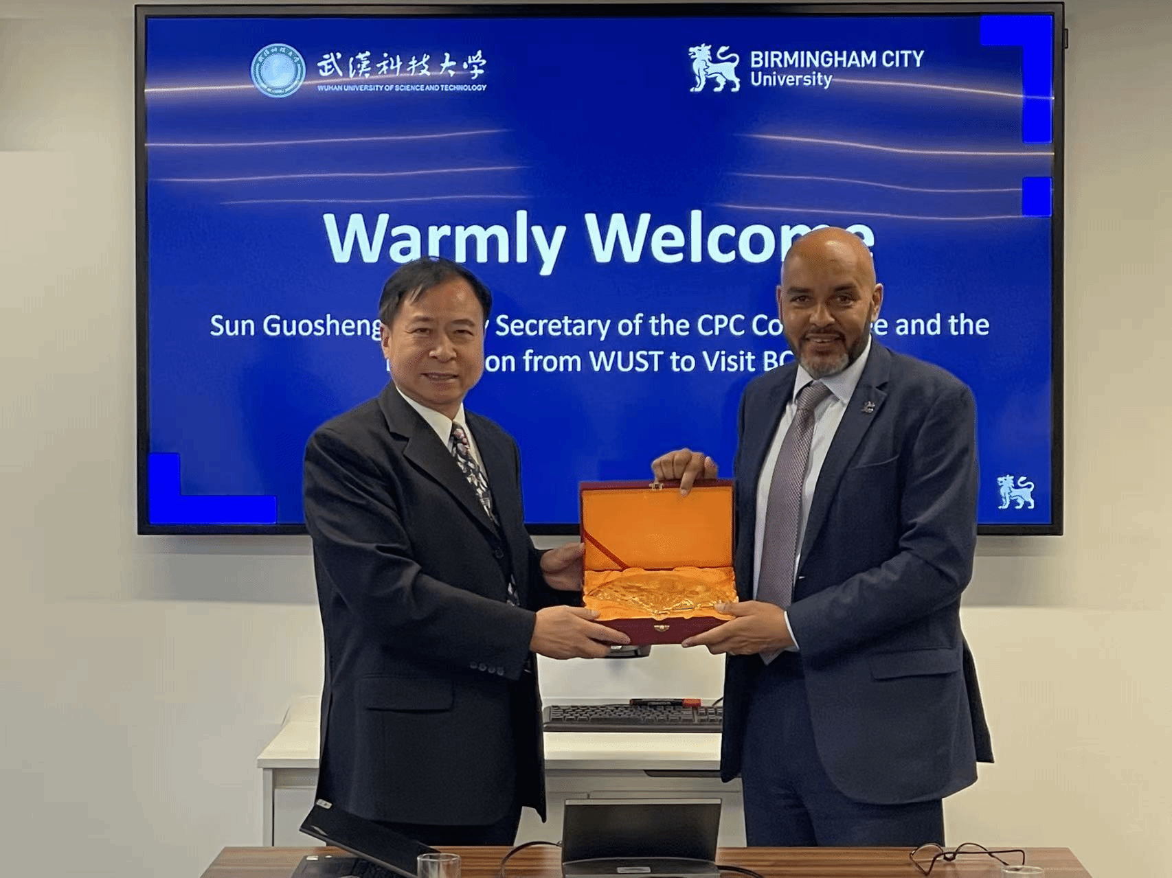 校党委副书记孙国胜率团赴英国和法国交流访问