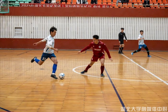 湖北大学“曼城杯”五人制足球赛落幕