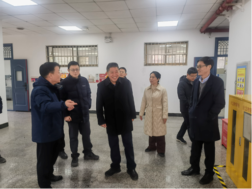张方胜带队开展元旦假期前实验室安全检查工作