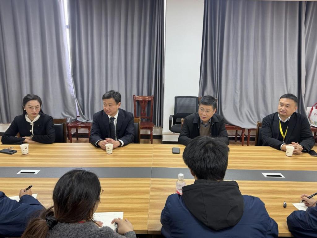 锚定成长方向，赋能职业启航——湖北理工学院计算机学院成功召开校友经验分享座谈会