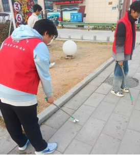 人工智能学院开展“清洁家园，美化环境”志愿服务活动