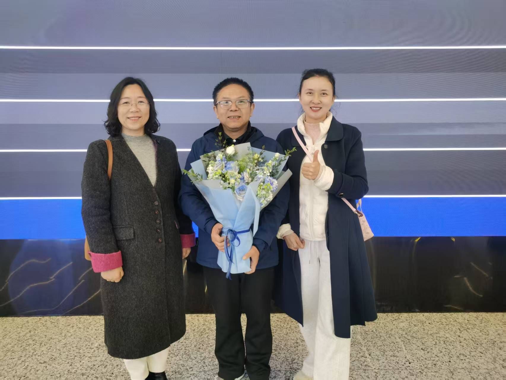 援非医生 载誉归来