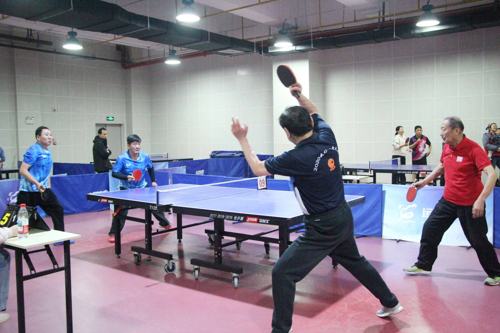 “乒”出快乐 赛出健康：2025年教职工乒乓球赛圆满落幕