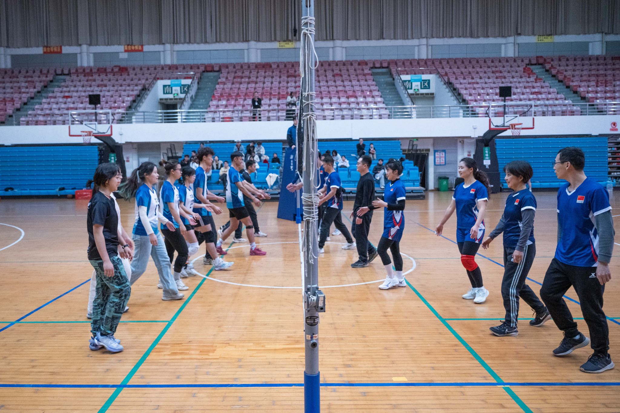 2025“师生融乐”排球赛落幕