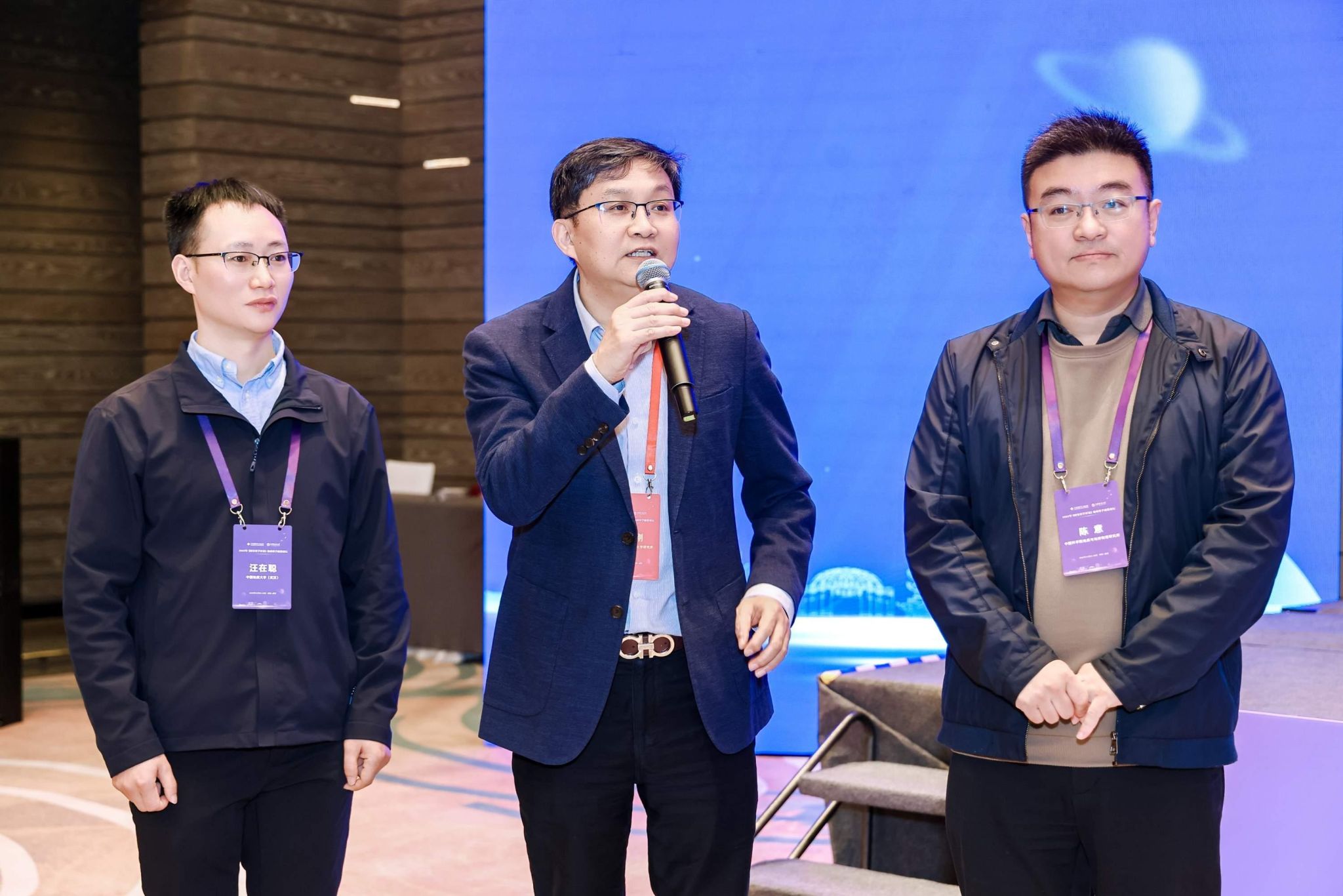 【长江日报大武汉客户端】嫦娥五号带来最“年轻”的月球玄武岩样本，月球“休眠”时间比想象中晚得多