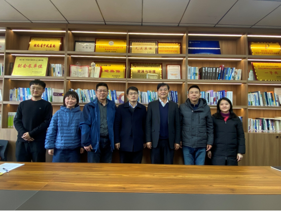 中国科学院大气物理研究所曹军骥研究员到访湖北理工学院指导交流