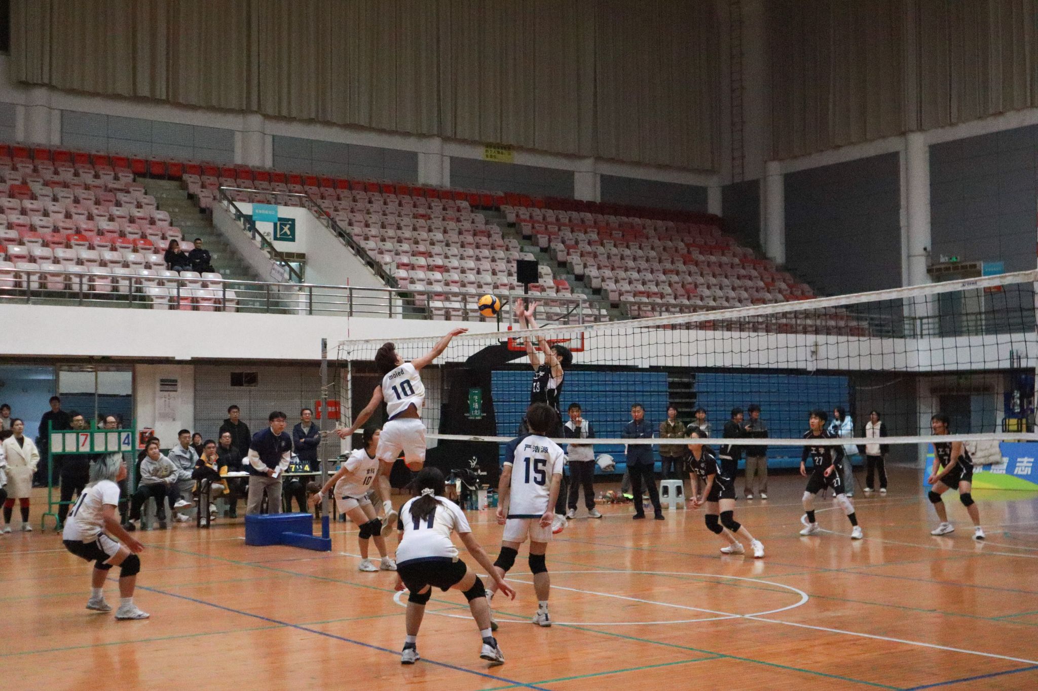 2025“师生融乐”排球赛落幕