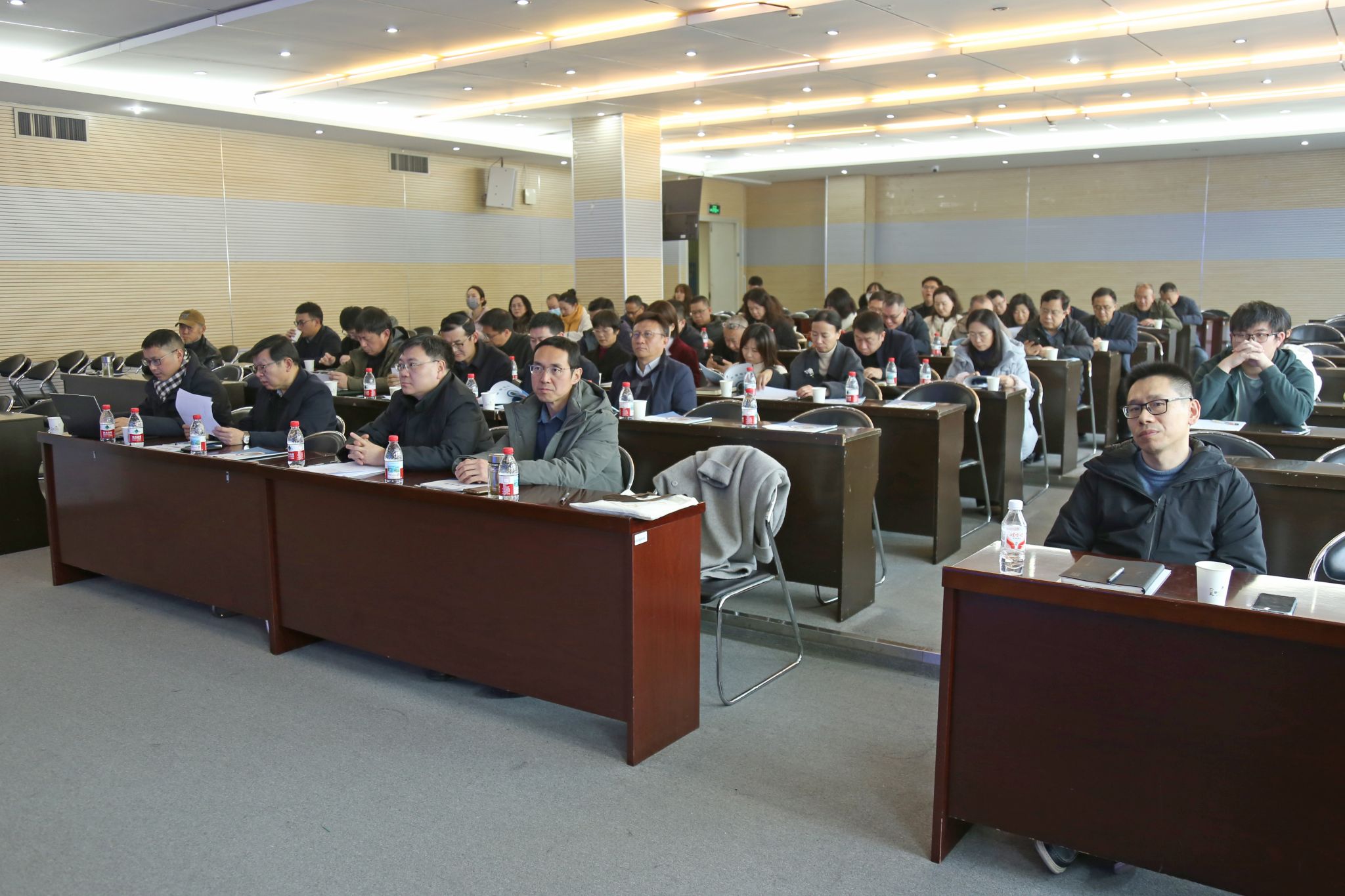三峡大学召开图书馆工作委员会第十九次会议
