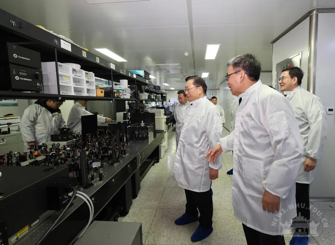王忠林在武汉大学调研时强调 着力培养一批既懂科技又懂产业的领军型人才  更好推动科技创新和产业创新深度融合发展
