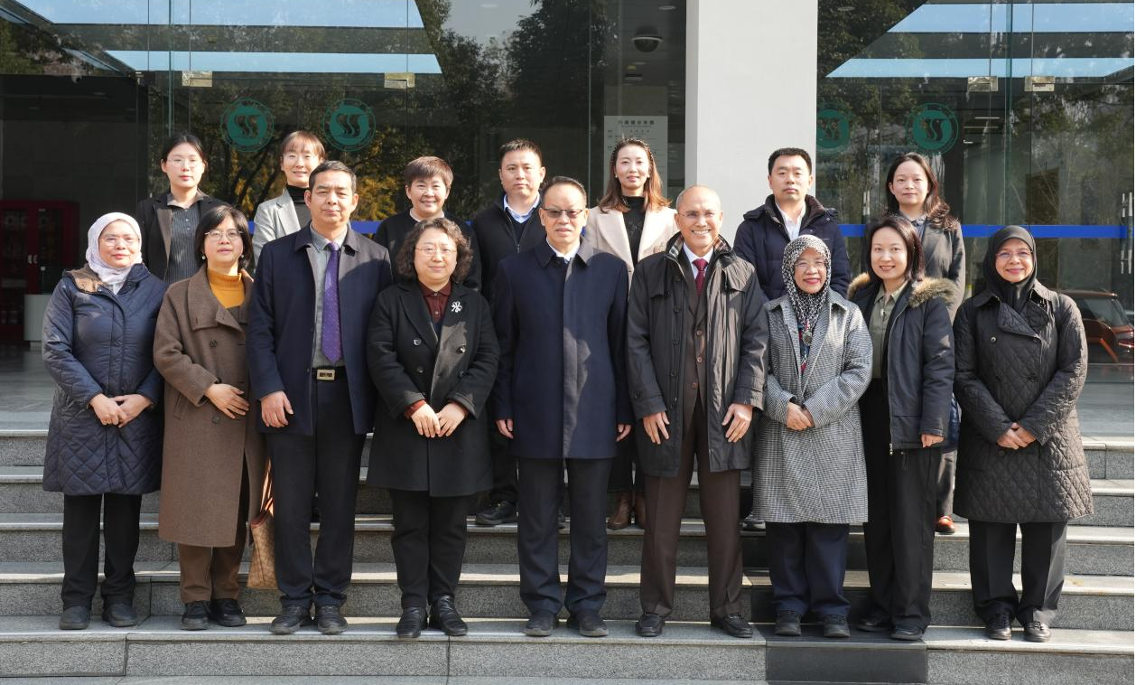 马来西亚管理与科学大三峡大学长一行来访三峡大学