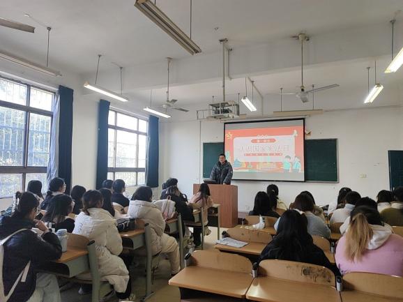 学宪法，明法理，筑梦青春正当时——外国语学院开展国家宪法日主题系列活动