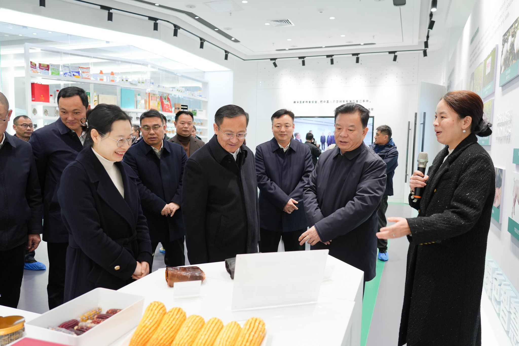 广水市委书记崔传金一行来校推进校地校企合作