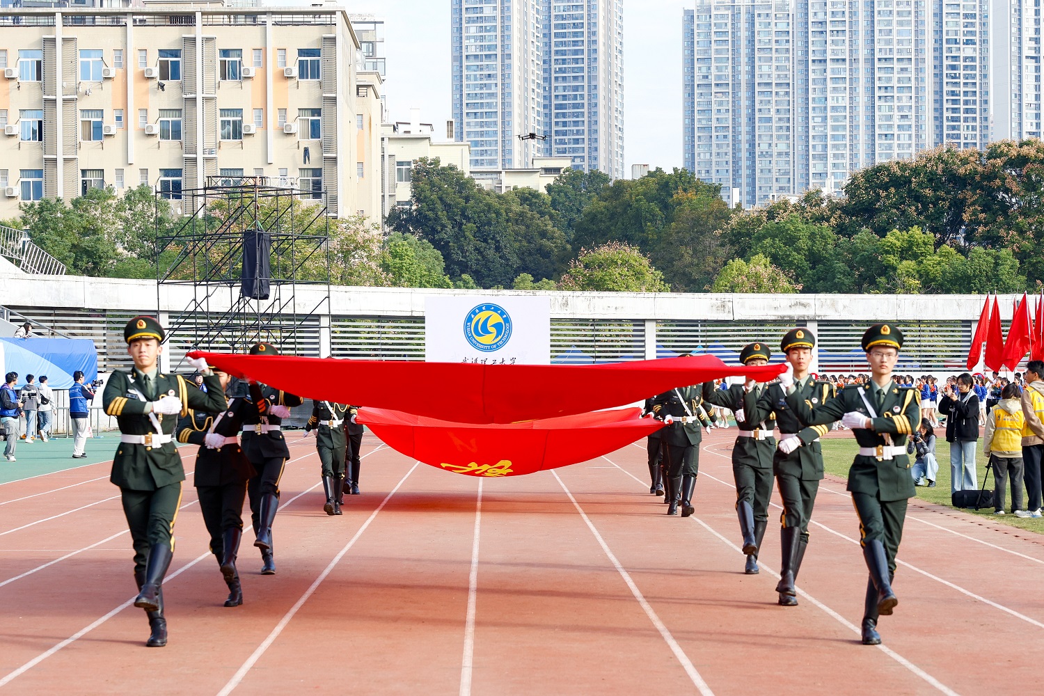 武汉理工大学第二十二届运动会开幕