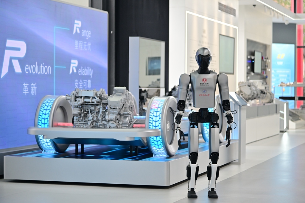2.jpg 把汽车具身智能大脑装进机器人身体 东风汽车人形机器人明年上岗