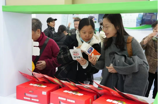 湖北农博会开幕 长江新区多家企业产品亮相