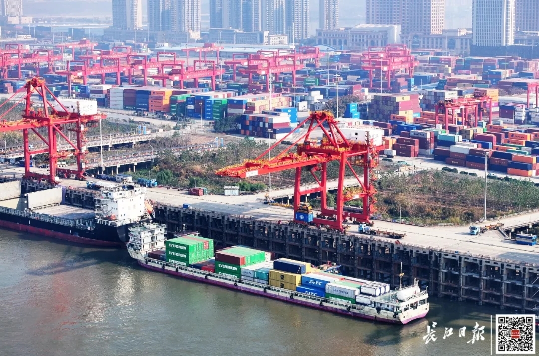 武汉这个小码头变身国际港口，怎么做到的？