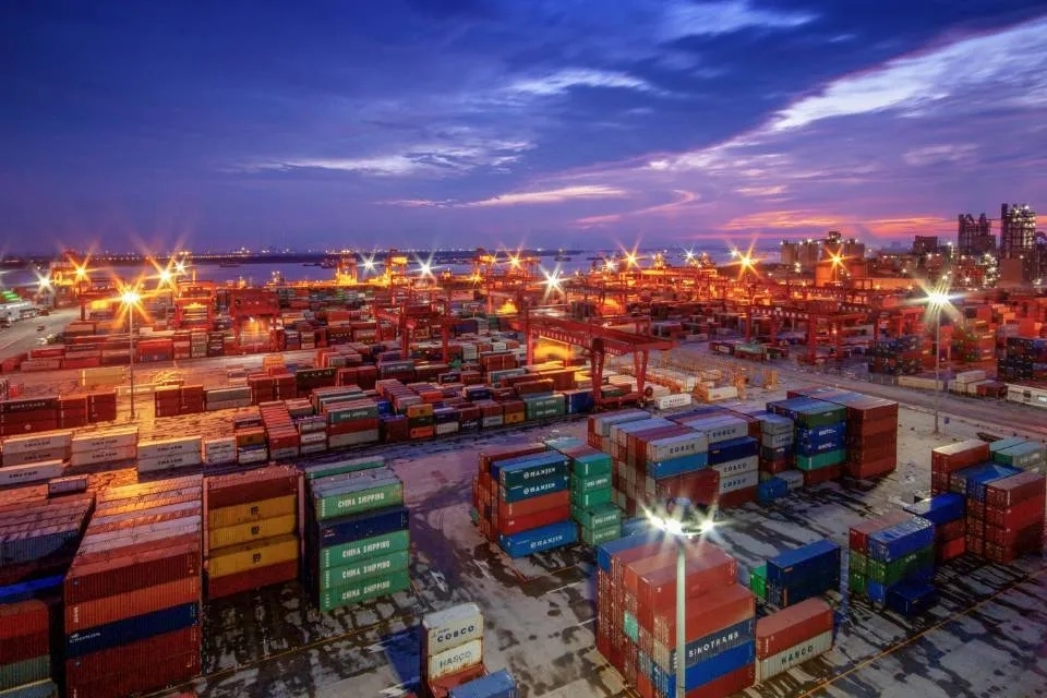 武汉这个小码头变身国际港口，怎么做到的？