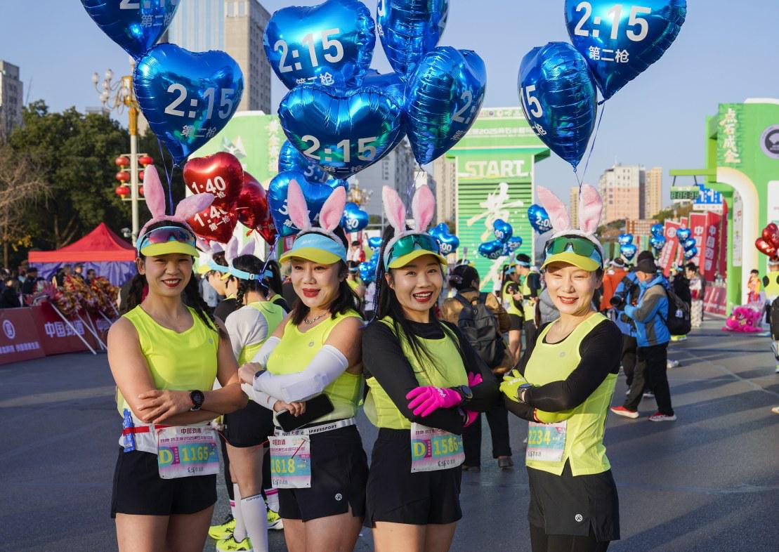 7491人刷新个人最好成绩，1602人跑进1小时30分钟  最容易PB的黄金赛道，为何是黄马？