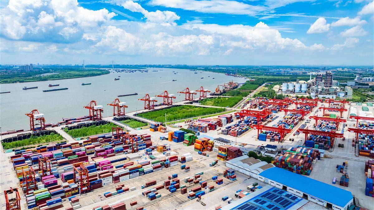 枢纽提能，助力“铁水公空管”多式联运高质量发展