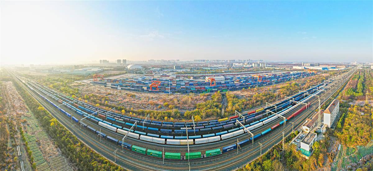 枢纽提能，助力“铁水公空管”多式联运高质量发展