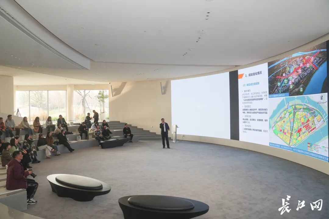 媒体聚焦 | 长江新区媒体观察团活动举办 近20家主流媒体走进武汉麓洲生态城