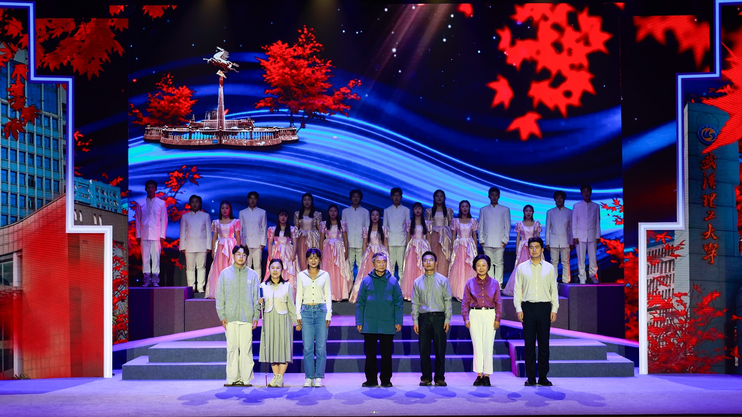 可亲可敬可信可学：第四届卓越之光理工故事展演会讲述“最美”故事