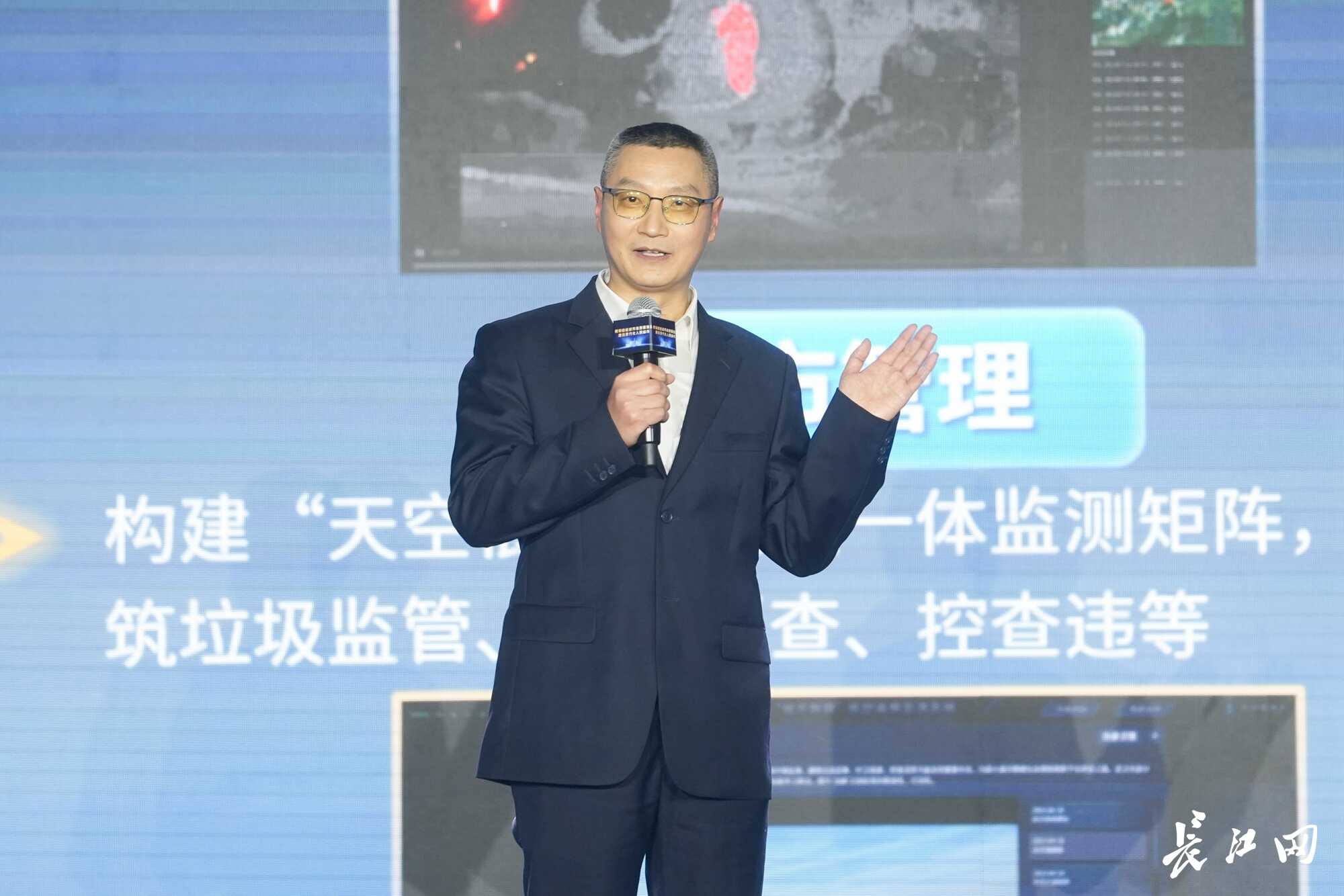 W020251222308483489014.jpg 给城市装上“天空之眼”:武汉建成140个无人机机场赋能城市精细化治理