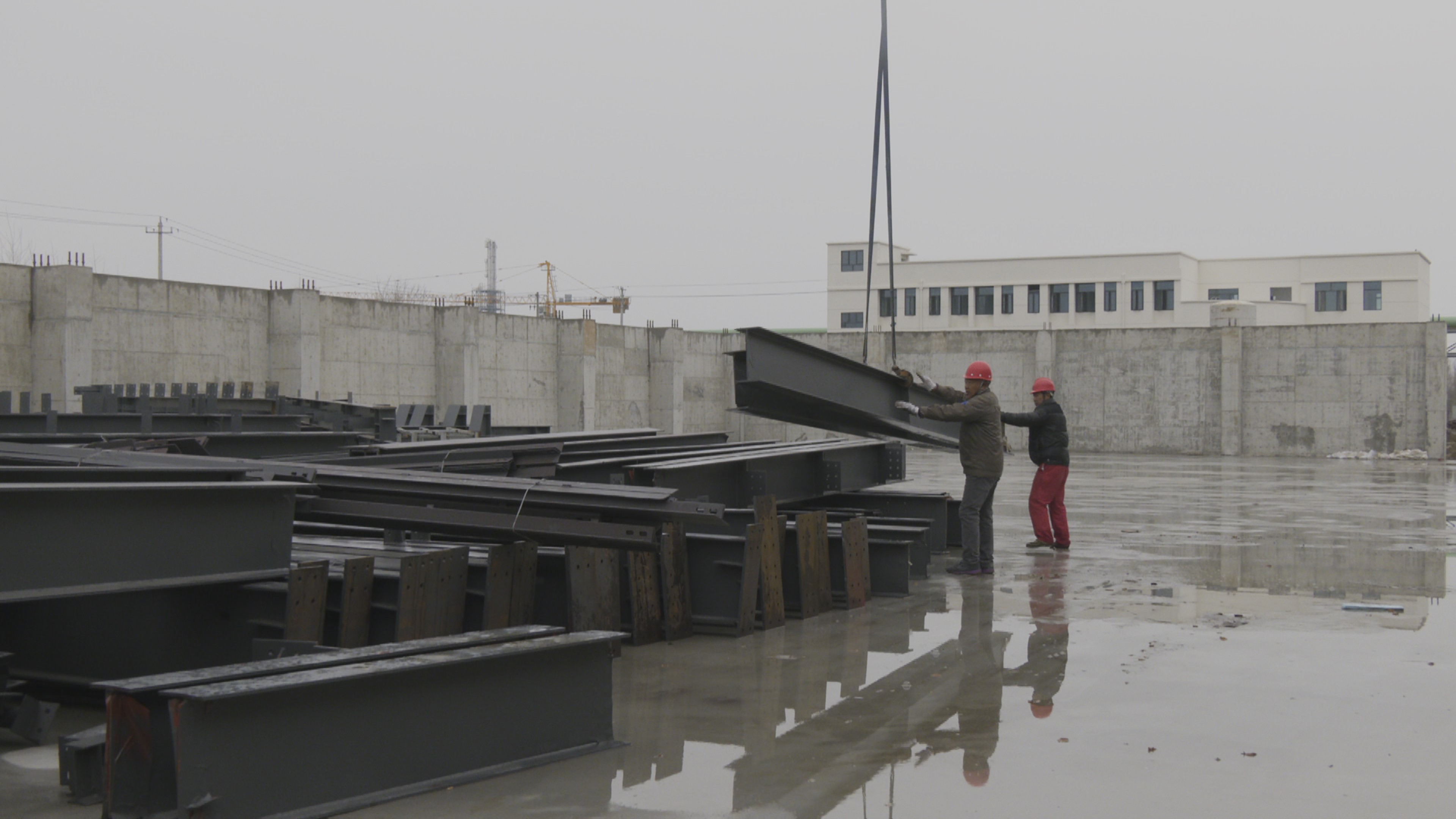 王华洲：抢抓新材料风口 锻造产业新尖兵