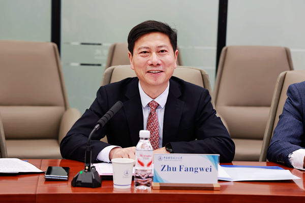 巴黎商学院校长奥利维耶·阿普泰尔一行来访