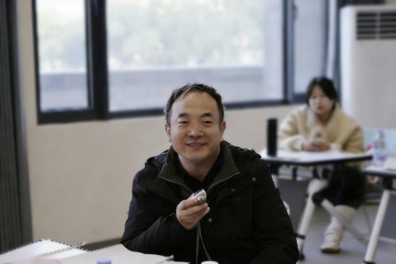 《中南财经政法大学研究生论丛》第二期读编圆桌会顺利举办