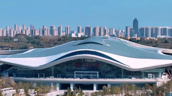 一张旧车票的告别，一个新坐标的崛起