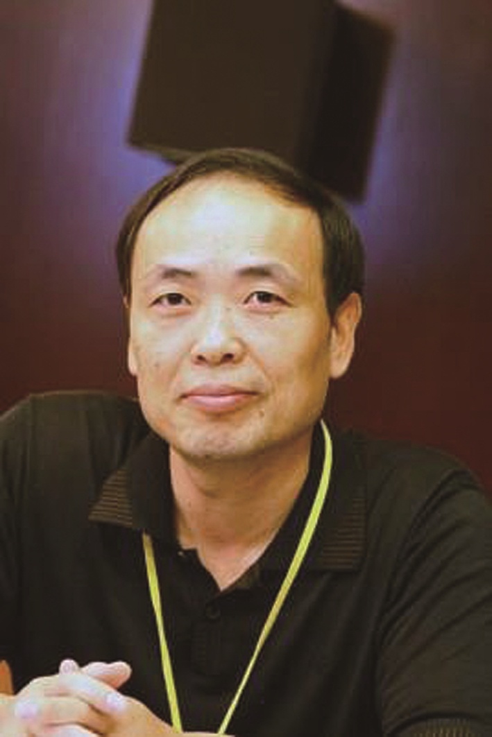 《钢的城》之“模式叙事”