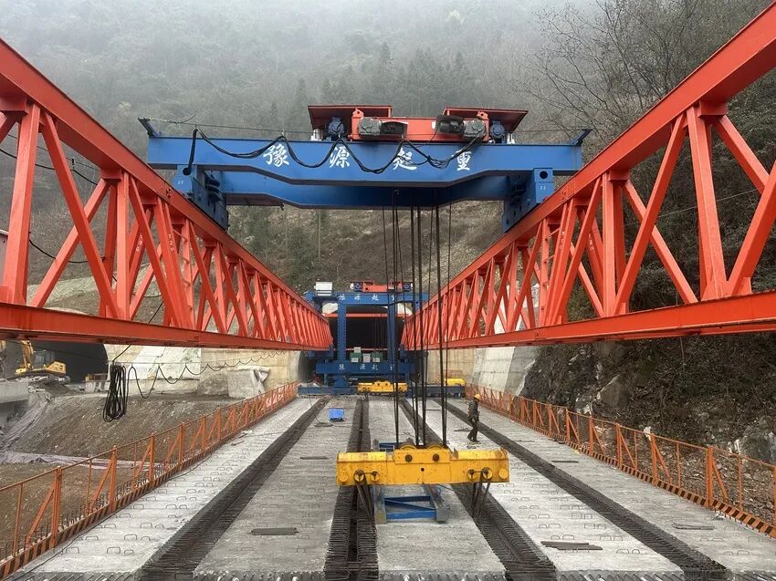 多点突破!十堰这条高速传重大进展