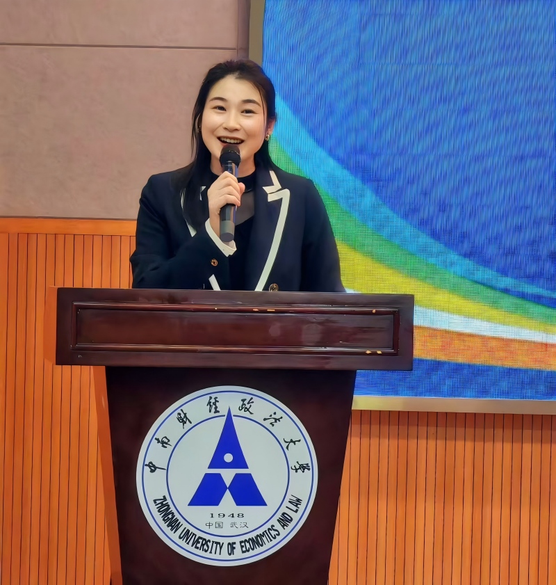 学校举办2025年大学生学涯生涯规划嘉年华活动