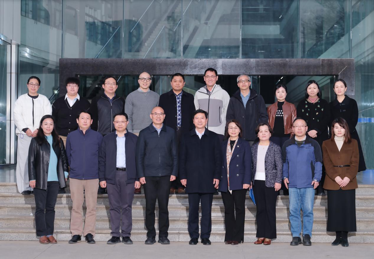 朱方伟校长到外国语学院开展调研