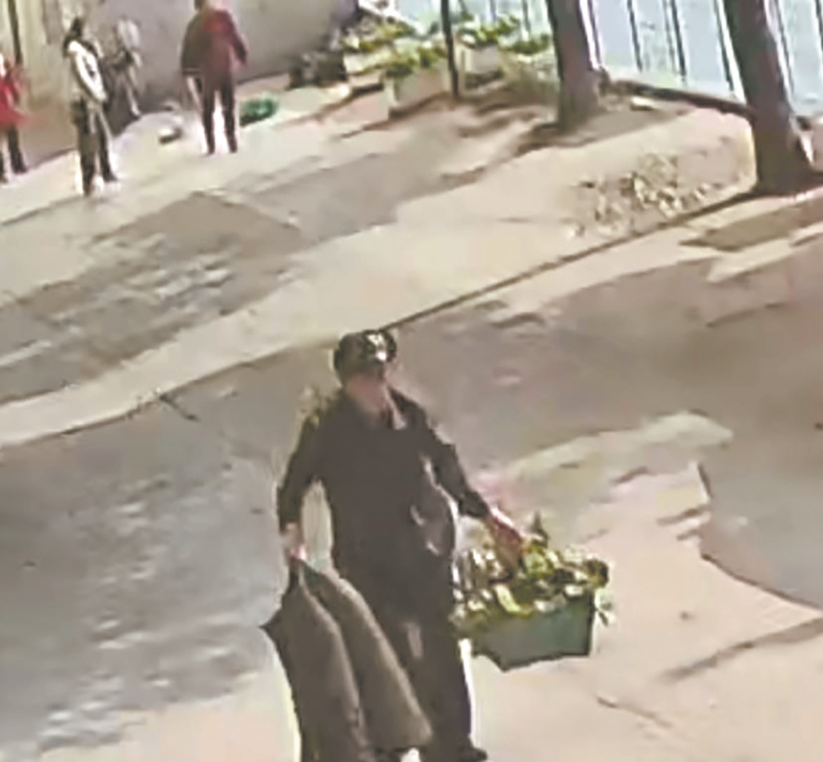 “七旬”和“七旬” 生死三分钟 随州爹爹飞身跃寒塘救回落水乡邻