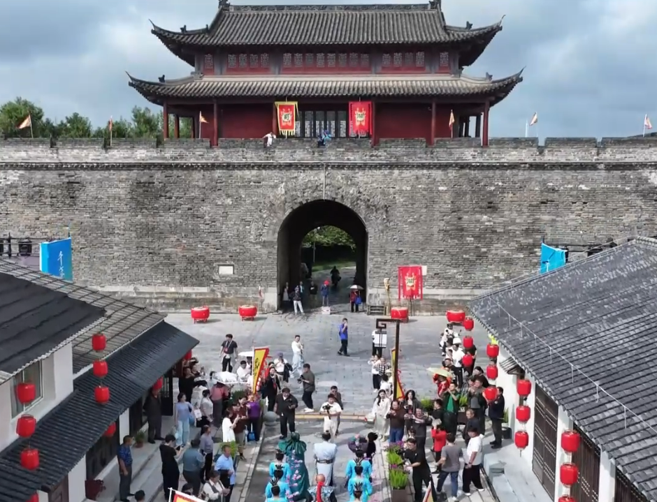 荆江潮涌催奋进，古城焕新启新程！