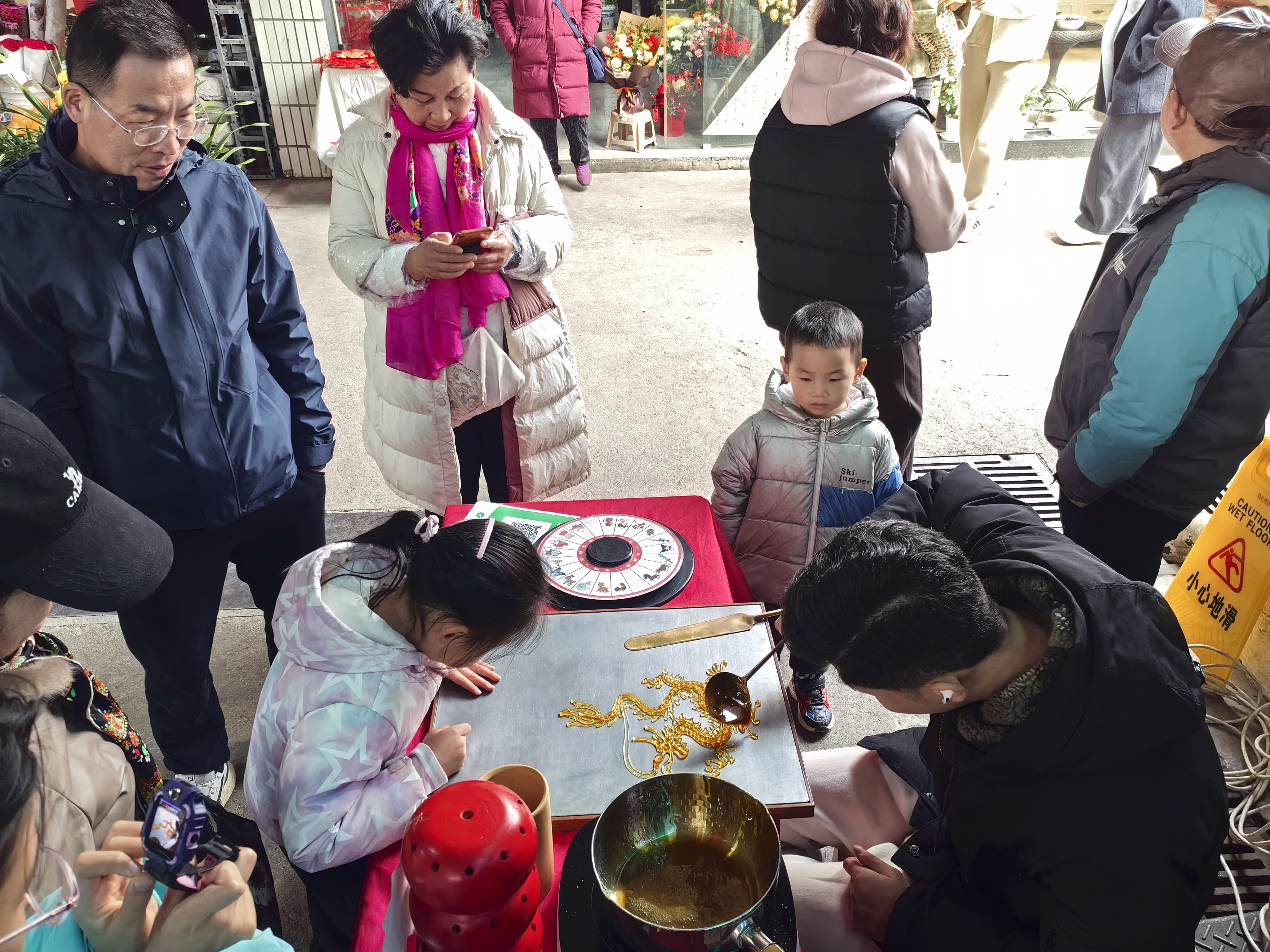 总务后勤处首届“喻园年货节”收官