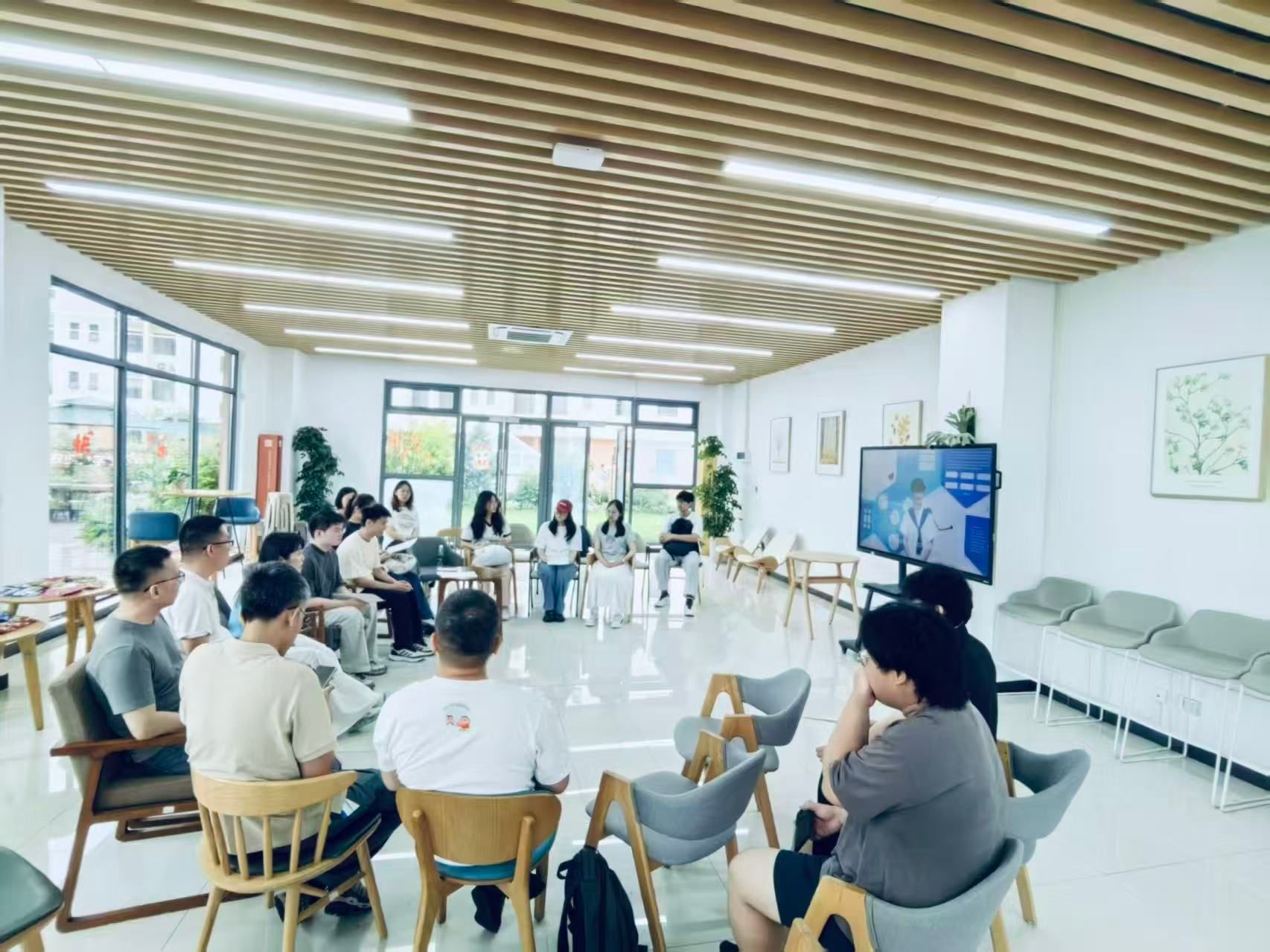 信息学院就“5+X”数据科学微专业建设答记者问