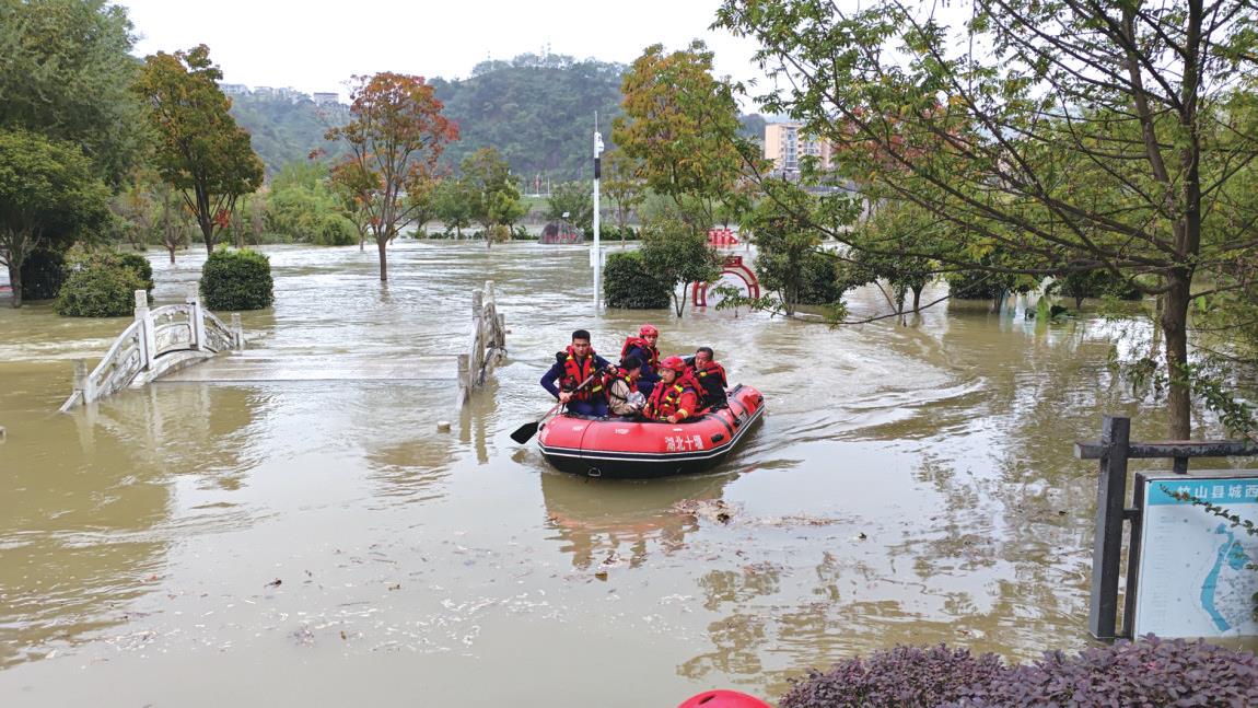盘点2025 | 十堰消防:水火考验中守护车城安宁