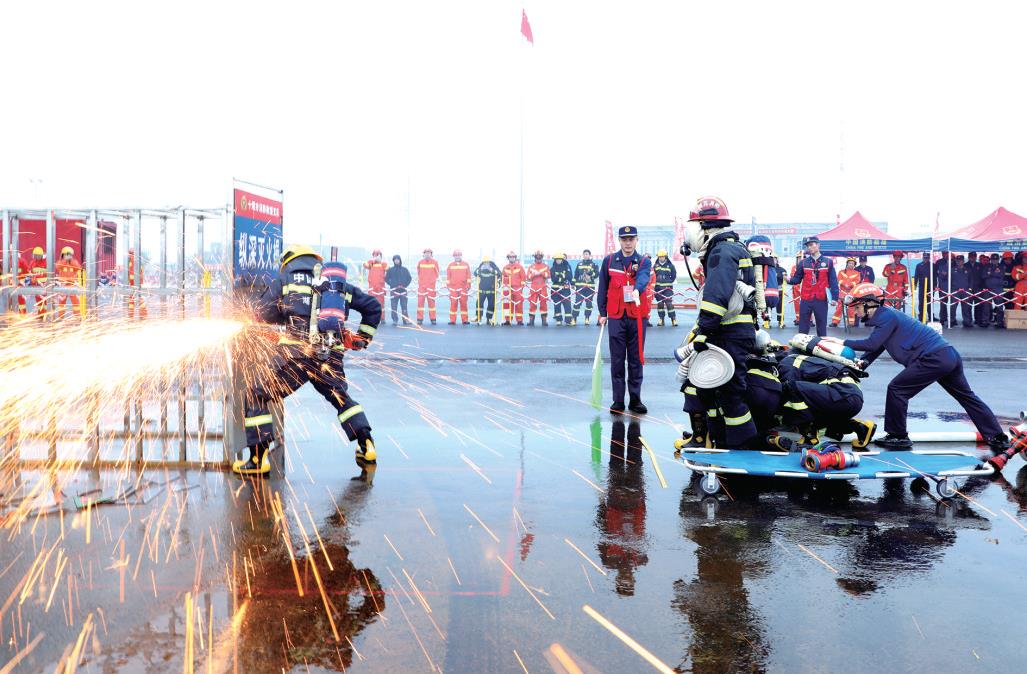盘点2025 | 十堰消防:水火考验中守护车城安宁