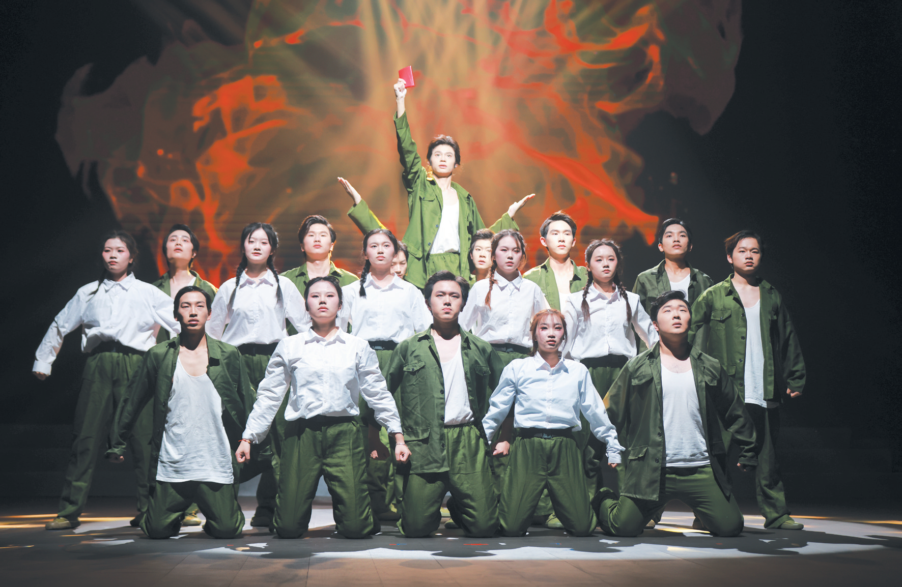 思政之光照亮奋进之路——2025年十堰市大思政课展演活动侧记