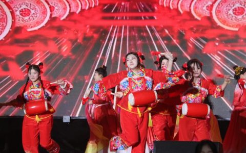 “灯影楚韵·聆黄州心声”元旦跨年晚会举行