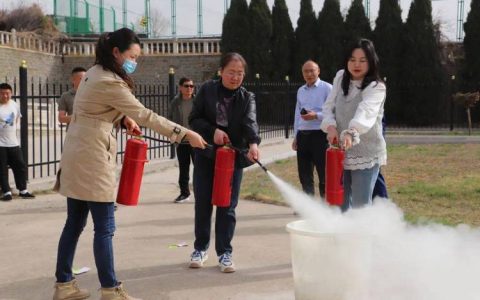 沙市区开展养老服务机构消防安全培训与应急演练