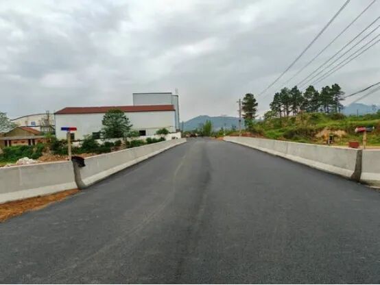 黄梅：织密乡村路网托起群众“幸福道”