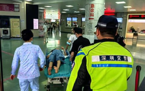 蕲春交警争分夺秒护送临产孕妇